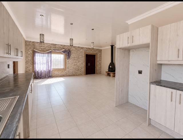 4 BEDROOM HOUSE FOR SALE IN WALDRIFT